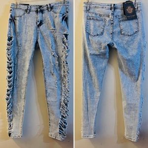 👖Distressed Skinny Jeans